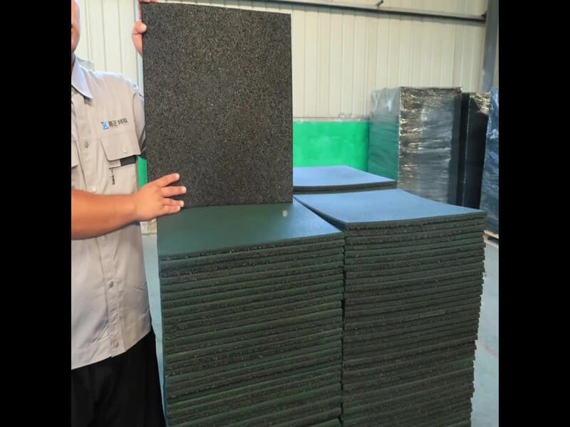 حصائر مطاطية فضفاضة